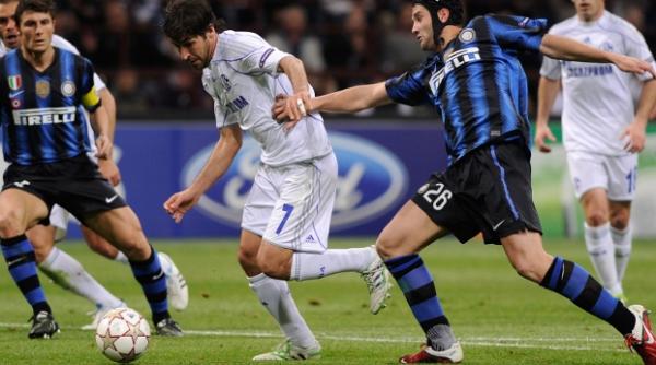 chivu spre spania sau anglia valencia villarreal si liverpool posibile destinatii pentru roman