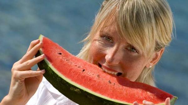 fructe si legume care ne apara de soare