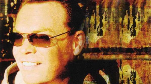 omul zilei ali campbell