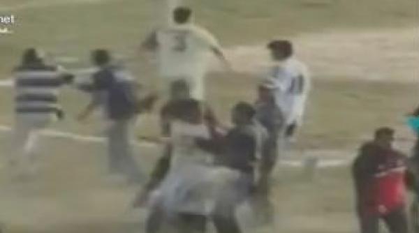 bataie generala la un meci din peru