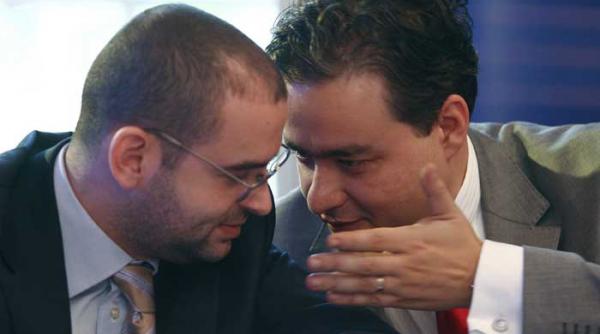 ani gardianul averilor aruncat in gura senatorilor