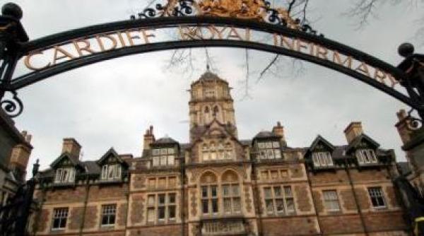 tamburine varianta gasita de un spital pentru a inlocui soneriile din saloanele pacientilor