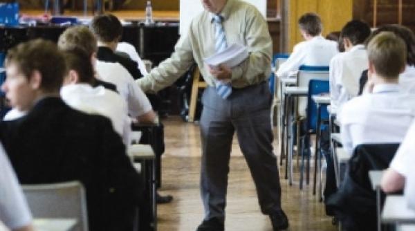 testele nationale 2011 elevii de clasa a viii a au sustinut examenul la matematica vezi subiectele