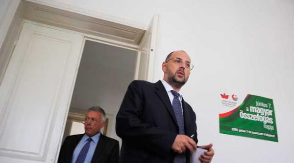 udmr il blocheaza pe basescu cere referendumuri locale pentru reorganizare