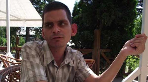 genialul lajos de la casa de copii la 10 ani studia psihologia la 26 antreneaza supradotati ce spune profesorul care a pregatit 1 000 de supradotati romani