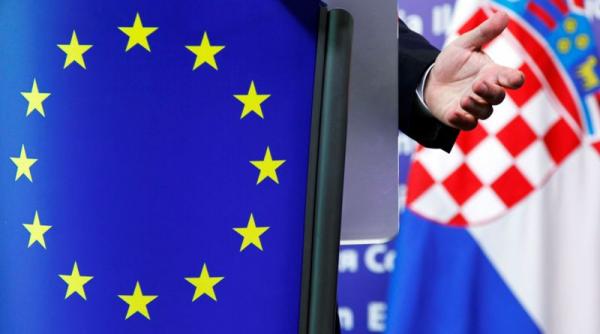 ue isi deschide portile croatia va deveni stat membru in iulie 2013