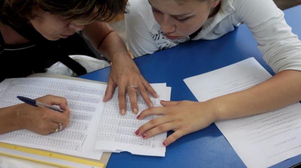 maine incepe calvarul inscrierii la liceu vezi aici cum arata fisa de inscriere si cum se completeaza ramai pe jurnalul ro pentru a afla rezultatele obtinute de elevii din bucuresti