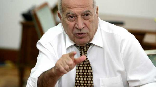 dan voiculescu traian basescu presedintele gol cunostintele lui despre lume se reduc la viata pe punte