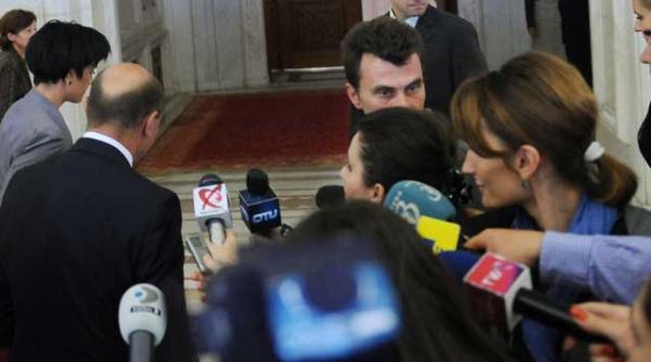 seful statului s a simtit sufocat de ziaristi la intalnirea cu omologul elvetian este dezastru cu presa noastra