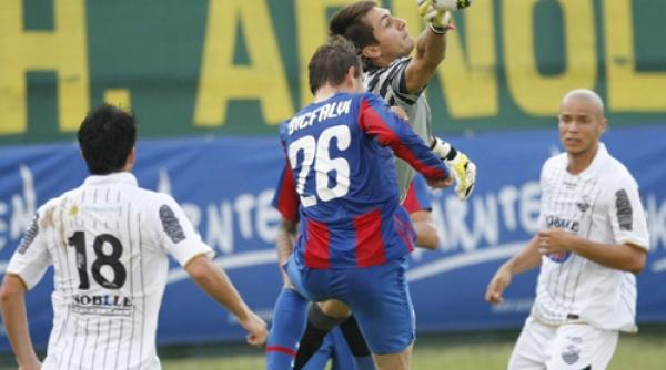 rusinica steaua a facut egal cu o echipa braziliana necunoscuta desi a condus cu 2 0