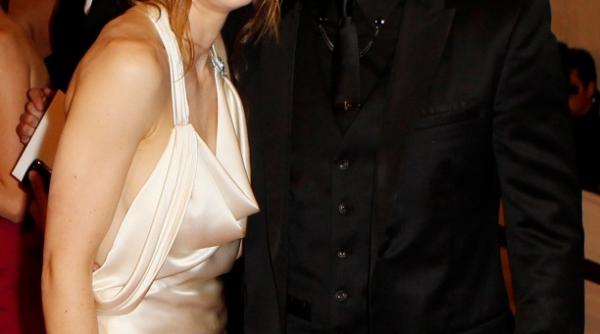 justin timberlake s a impacat cu jessica biel