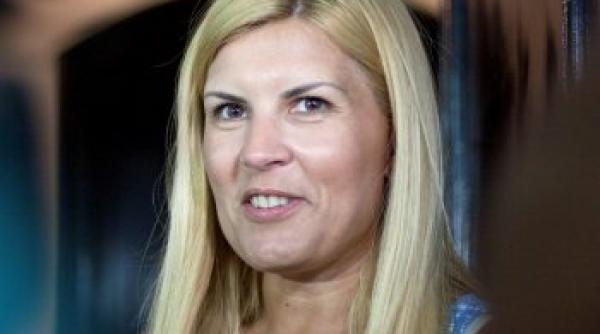 udrea vom investi pe litoralul romanesc indiferent cati crapa de ciuda la televizor