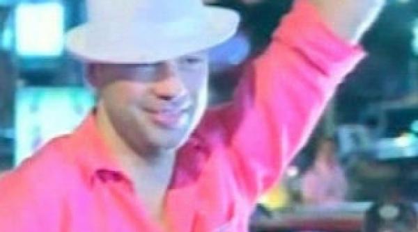 bute aclamat de sute de persoane in piata universitatii