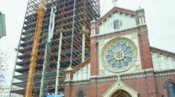 cathedral plaza trebuie demolata