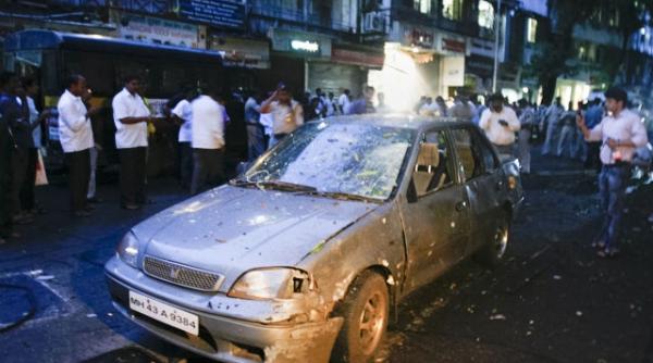 20 de morti in atentatele produse simultan la bombay