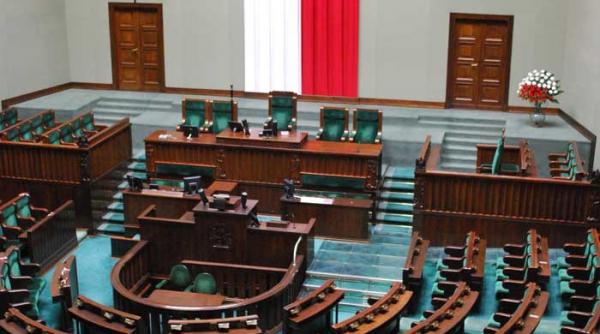 de ce e polonia o tara mai putin corupta decat romania