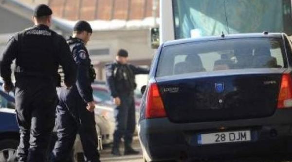 50 de persoane retinute in cazul fraudelor pe internet ambasadorul sua infractorii cibernetici ne rapesc senzatia de siguranta personala