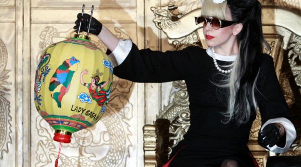 cantaretei lady gaga i a fost suspendat contul de youtube