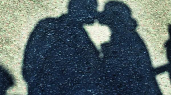 de ce ne indragostim