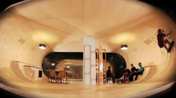 inedit un francez a construit o locuinta destinata skateboarding ului video
