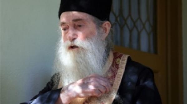 marele duhovnic parintele arsenie papacioc a trecut la domnul