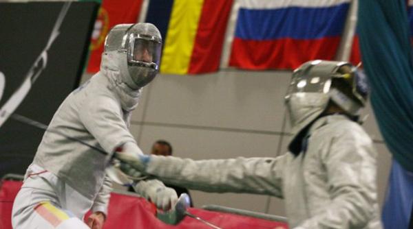 gafa de proportii a organizatorilor ce de scrima vechiul imn national trei culori cantat pentru campioanele europei