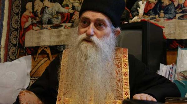 nimic nu este pierdut atat timp cat credinta este in picioare