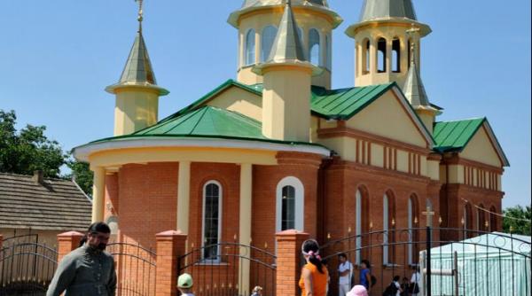 eparhia odessa ataca prima biserica romaneasca din ucraina