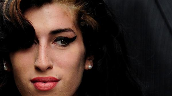 winehouse a cumparat cocaina si ecstasy in seara dinaintea mortii