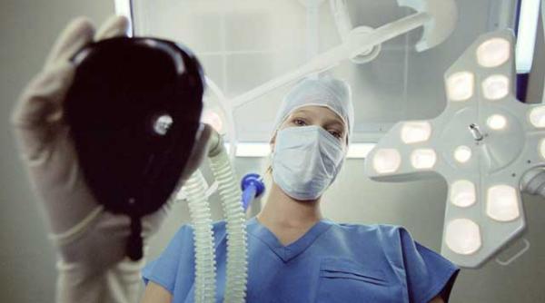 experiente de dincolo povestile pacientilor care si au revenit din moarte clinica