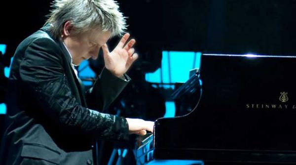 cel mai rapid pianist al lumii la bucuresti