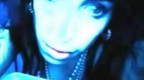 clip bizar cu amy winehouse si pete doherty jucandu se cu pui de sobolani in topul celor mai vizualizate filme pe bbc