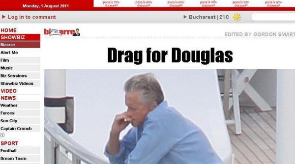 abia scapat de cancer la gat michael douglas fumeaza din nou