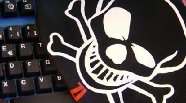 presupusul purtator de cuvant al hackerilor din lulzsec si anonymous pus sub acuzare