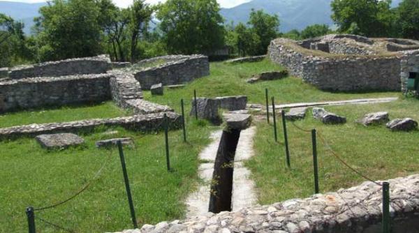 calator pe urmele dacilor si romanilor