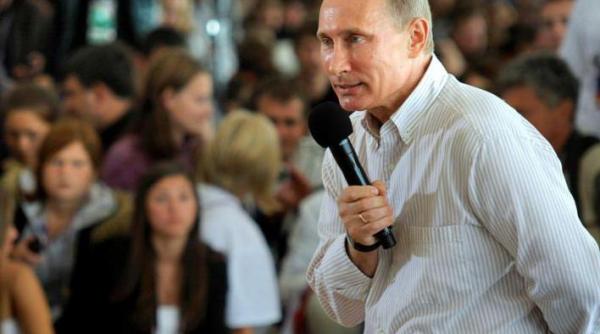 vladimir putin statele unite traiesc ca un parazit pe spinarea economiei globale