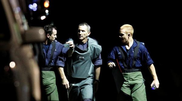 politia din sydney a reusit sa elibereze adolescenta cu bomba atarnata de gat