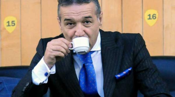 a fi sau a nu fi gigi becali hamletul din pipera invitat sa tina prelegeri studentilor la teatru