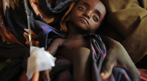 imagini cutremuratoare din somalia 500 000 de copii in pragul mortii din cauza foametei video