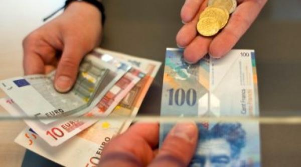 o noua criza bate la usa bursele lumii au pierdut 4 5 trilioane de dolari in 10 zile