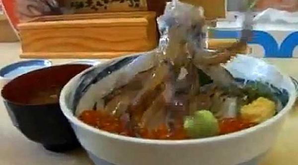 japonezii au inventat un dineu de neuitat foarte viu si miscator la propriu video