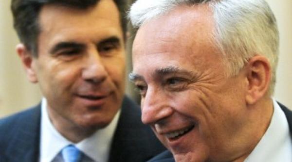 esenta crizei conflictul politica bani