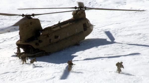 militarii americani ucisi sambata au fost atrasi in cursa de talibani