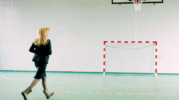 udrea austera sala polivalenta de 60 milioane de euro la lia manoliu