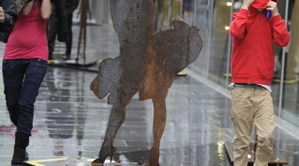 cultura violentei a cuprins si copii studenti oameni cu stare