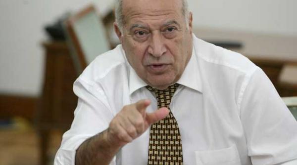 voiculescu uneori boc ii este net superior lui basescu