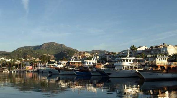 sa fie spanzurat constructorul