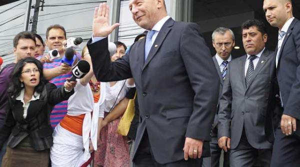 basescu doreste formarea statelor unite ale europei