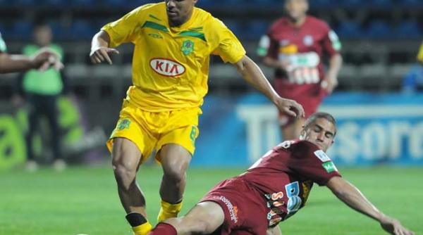 vasluiul decimat inaintea primei manse cu sparta praga