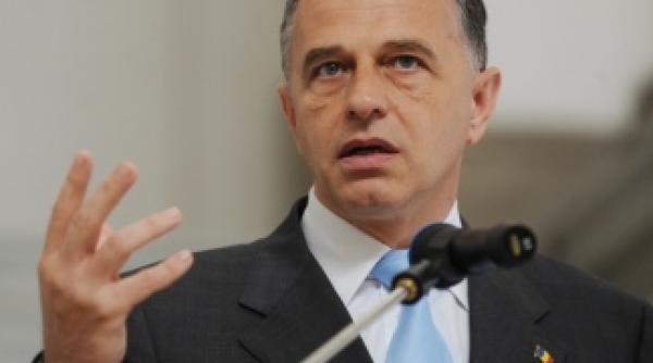 mircea geoana maghiarii din romania nu trebuie sa primeasca nici pasaport unguresc si nici drept de vot in ungaria